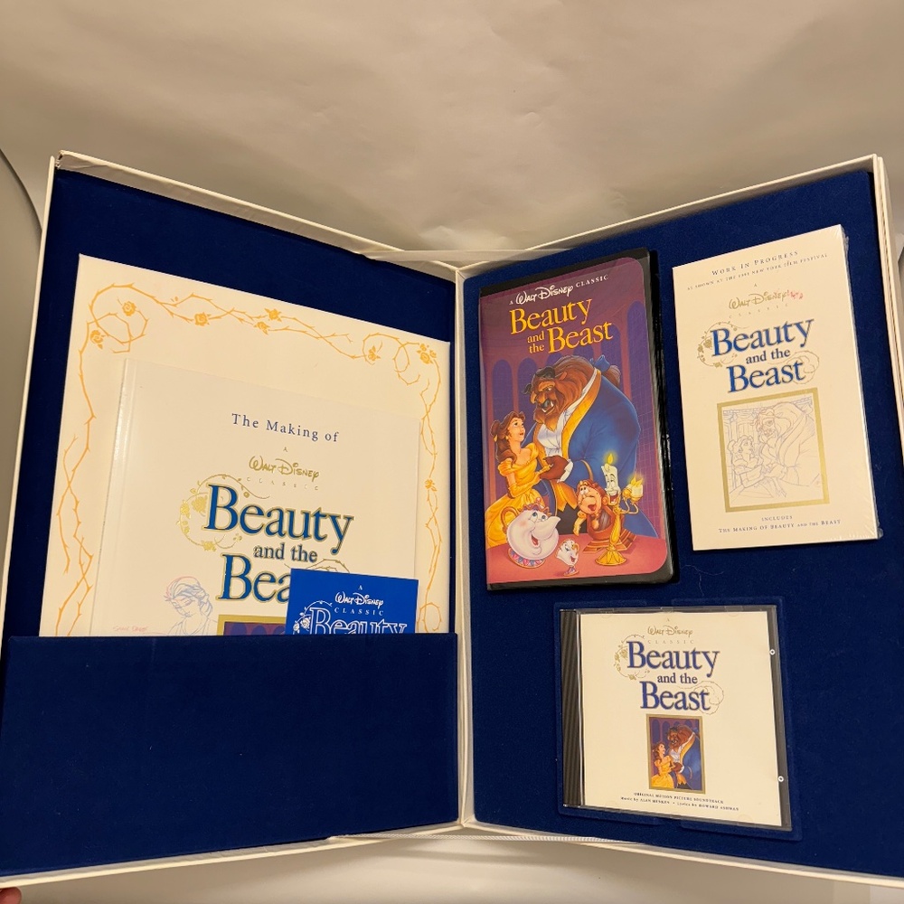 VINTAGE 1992 Disney Beauty and the Beast commemorative LIMITED EDITION box set